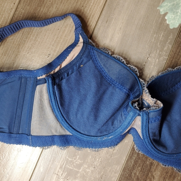 Wacoal Women's Blue and Gray Lace Underwire Bra Size 34C EUC - Picture 12 of 16